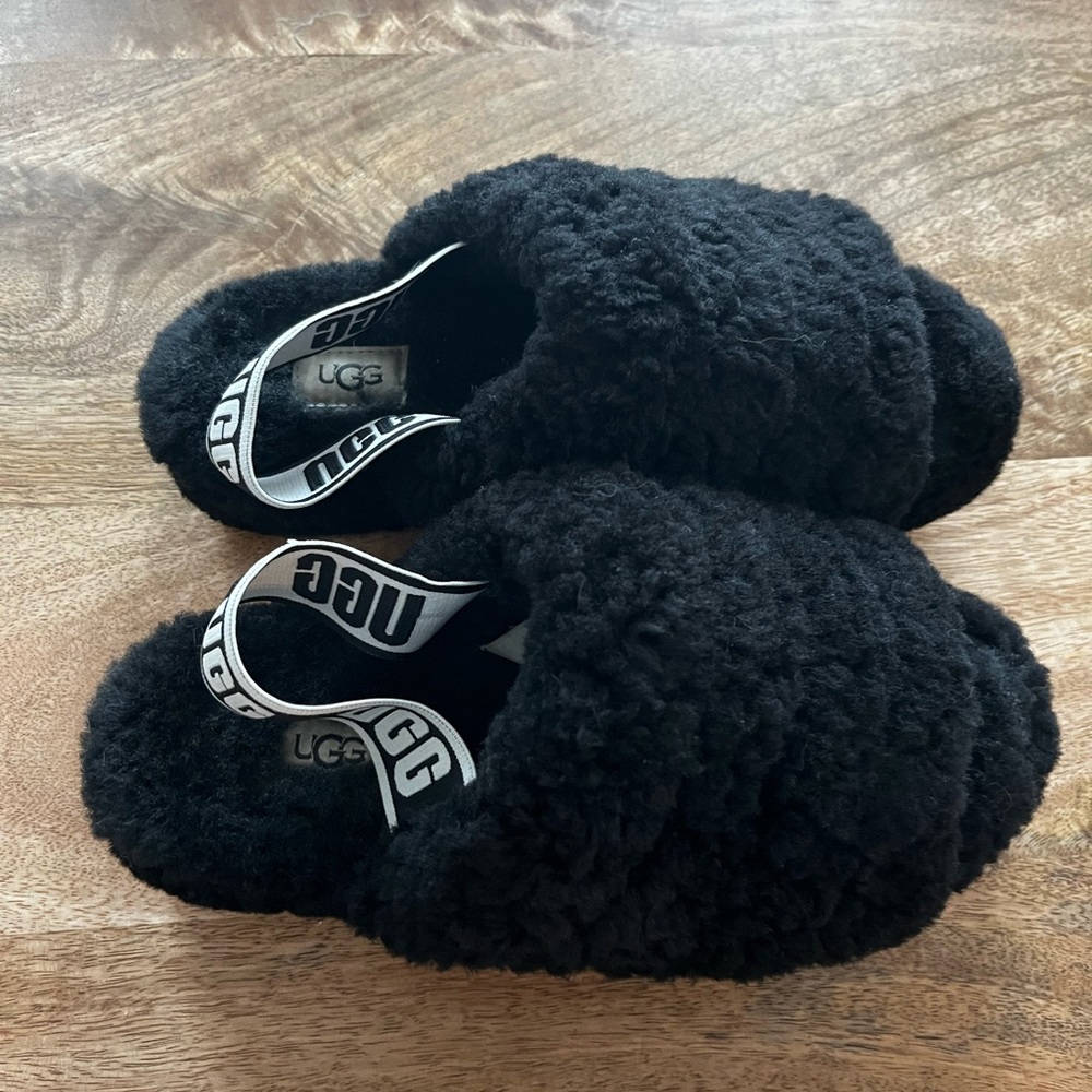 UGG
FLUFF YEAH SLIDE Women size 7